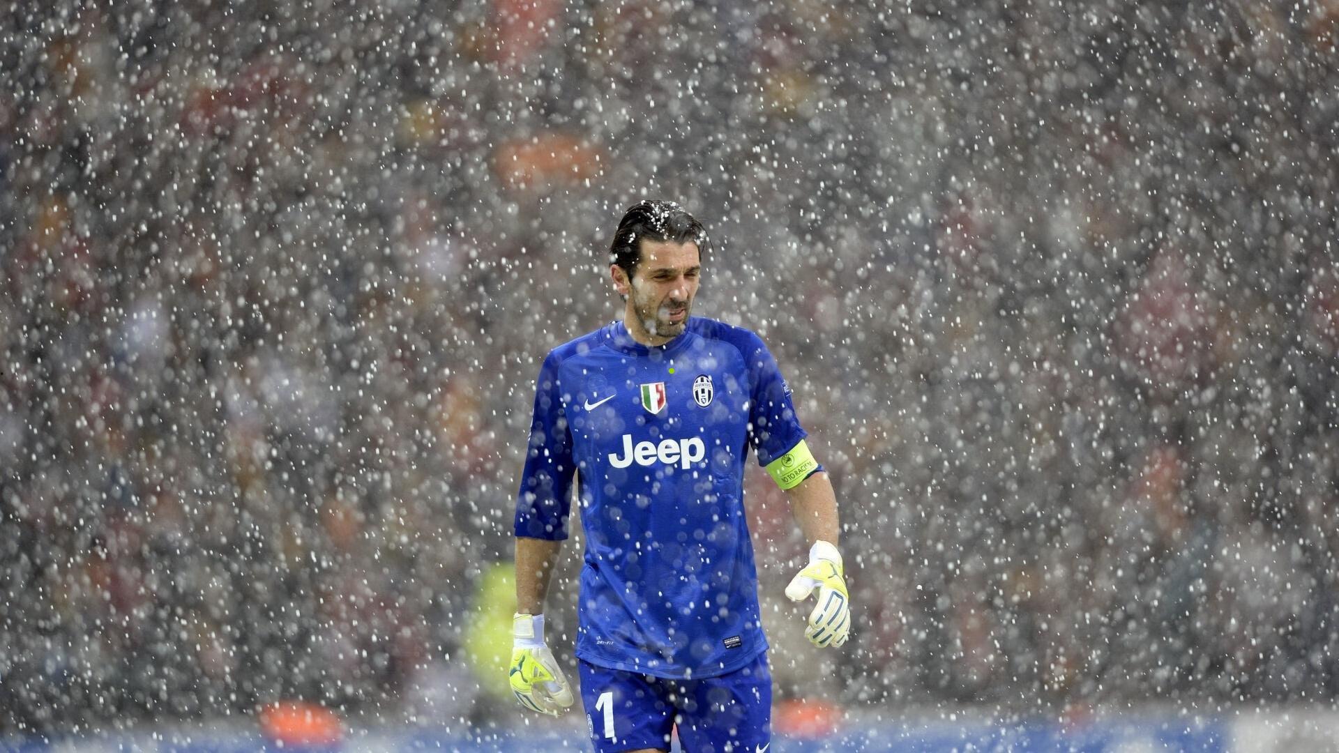 RNG.M主场告捷,三比一力克YTG终结其二十四小局连胜纪录